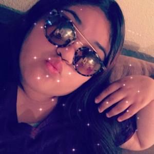 Meet your Posher, Crystal